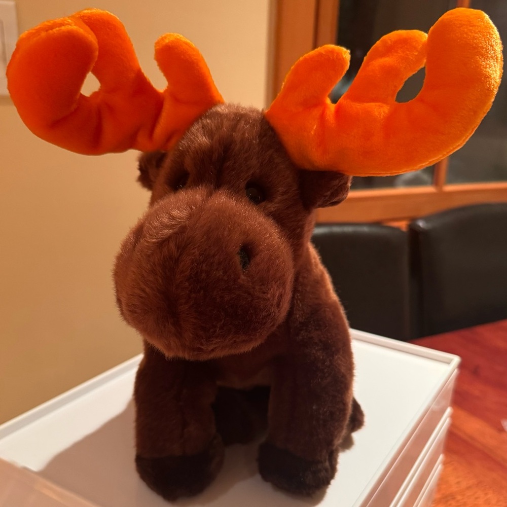 Ty Chocolate The Moose 1999 Beanie Buddy (Retired), NWOT